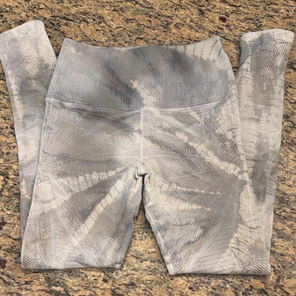 Avocado Leggings XXS Made in USA Tie Dye Seamless Scrunch High Rise Gray
